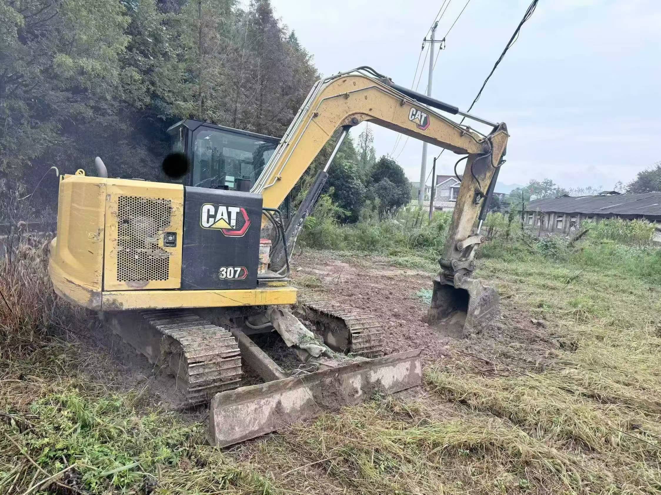شراء Caterpillar 307B مستعمل حفارة