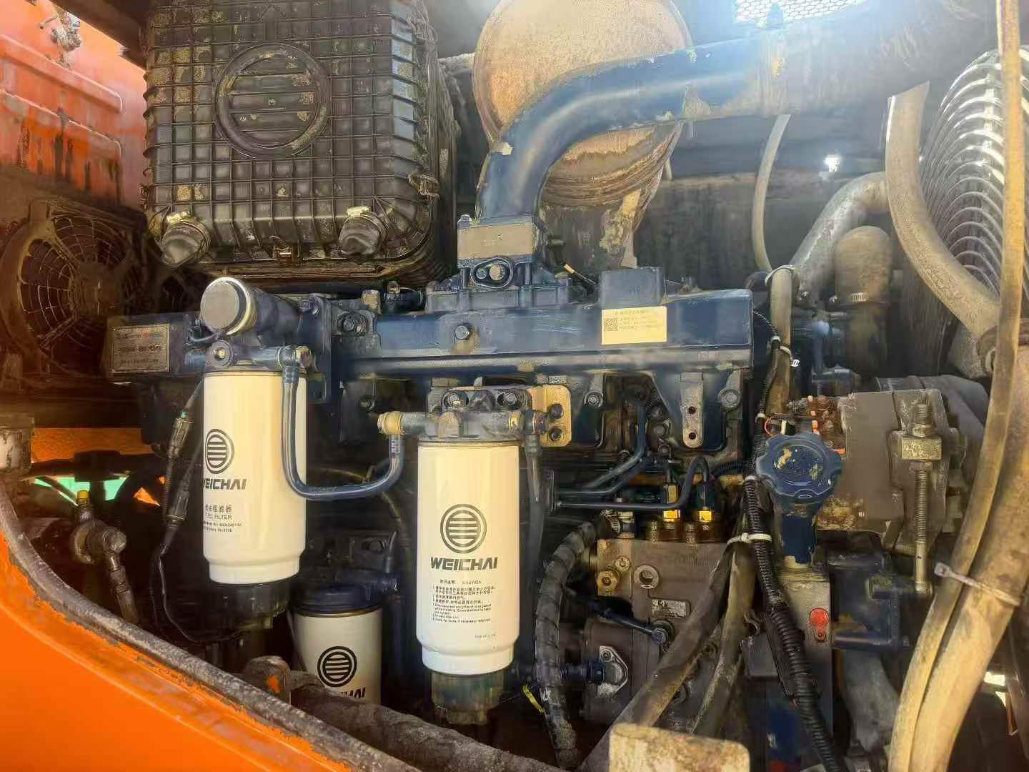 Compre Escavadeira Doosan DL607-9C Usada / 6