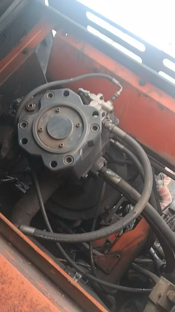 شراء حفارة Doosan DH370LC-7 مستعملة / 2