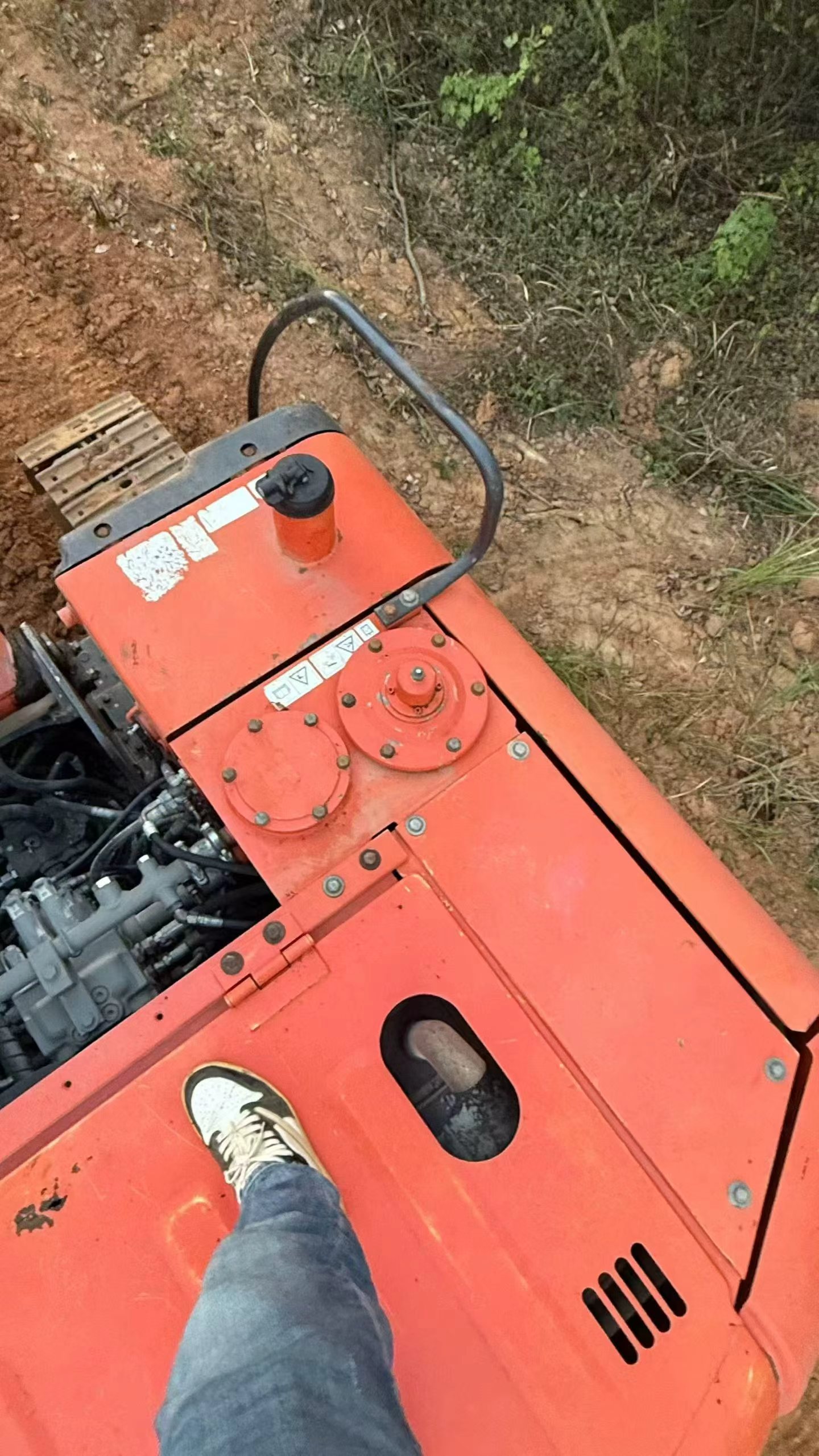 شراء حفارة Hitachi EX70 مستعملة / 8 شراء حفارة Hitachi EX70 مستعملة / 8