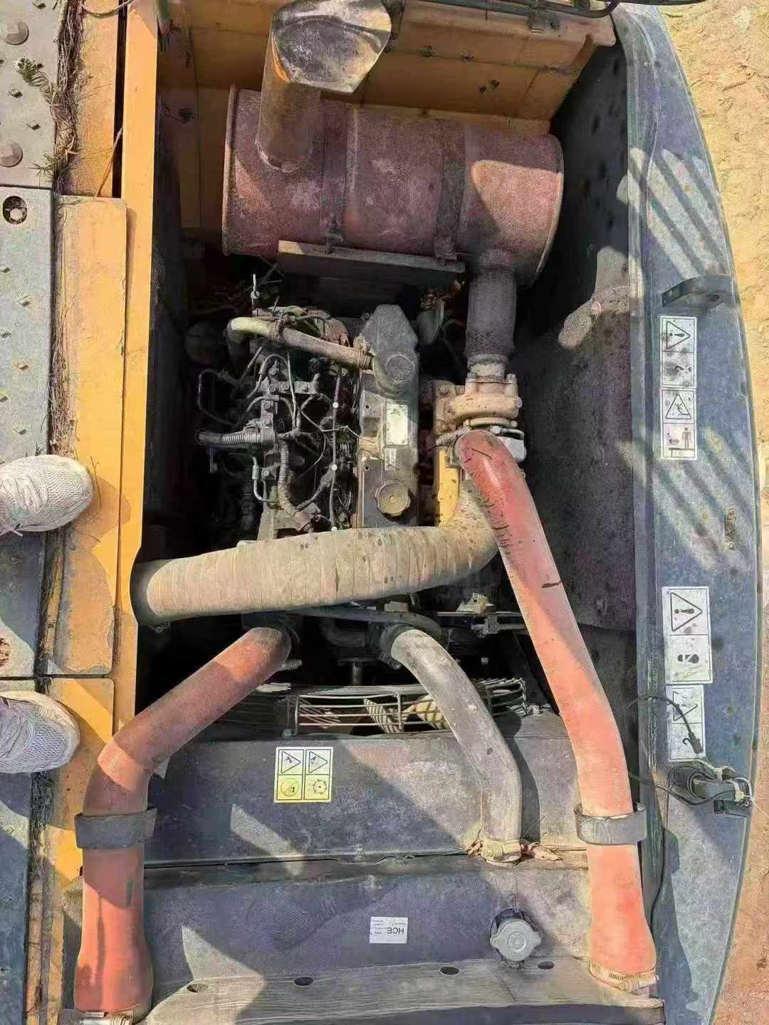 شراء حفارة Hyundai R130W مستعملة / 6