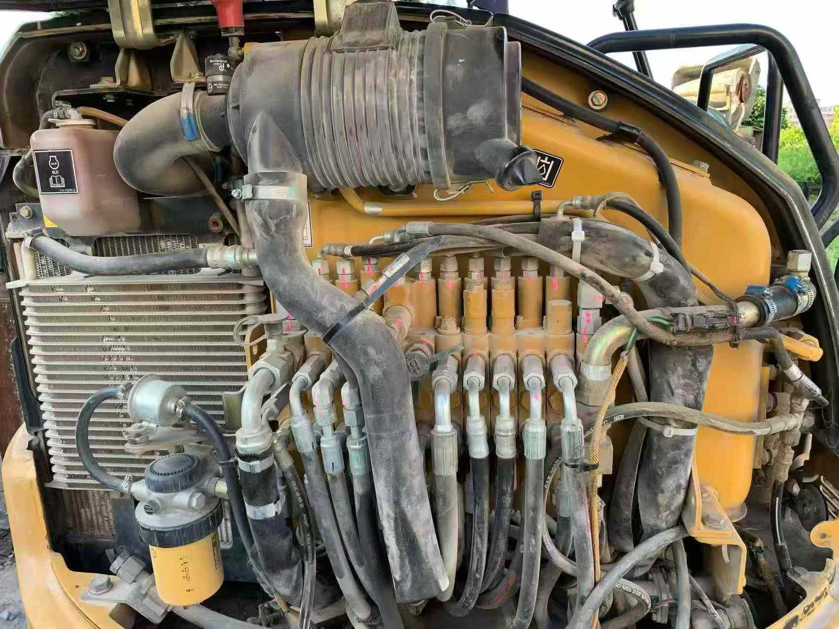Compre Excavadora Caterpillar 303CCR Usada / 4