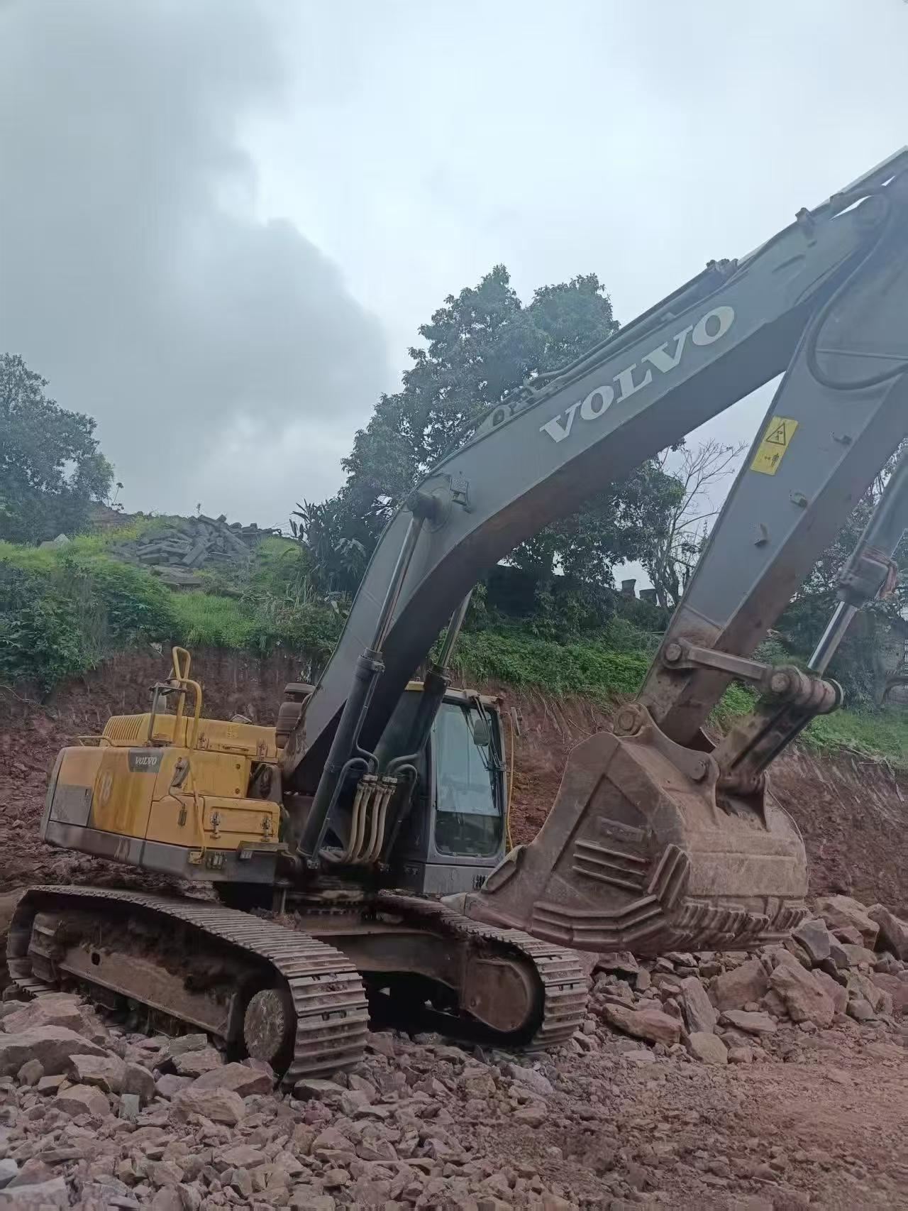 Comprar Volvo EC380D Usado Escavadeira