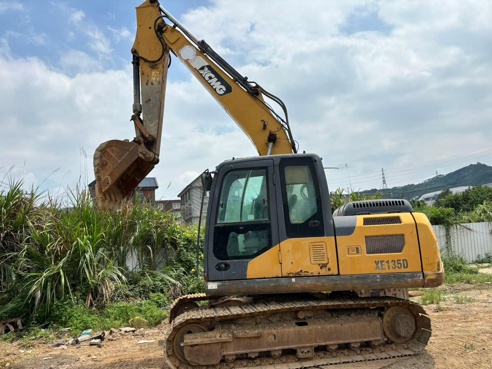Acheter XCMG XE135B D'occasion Pelle