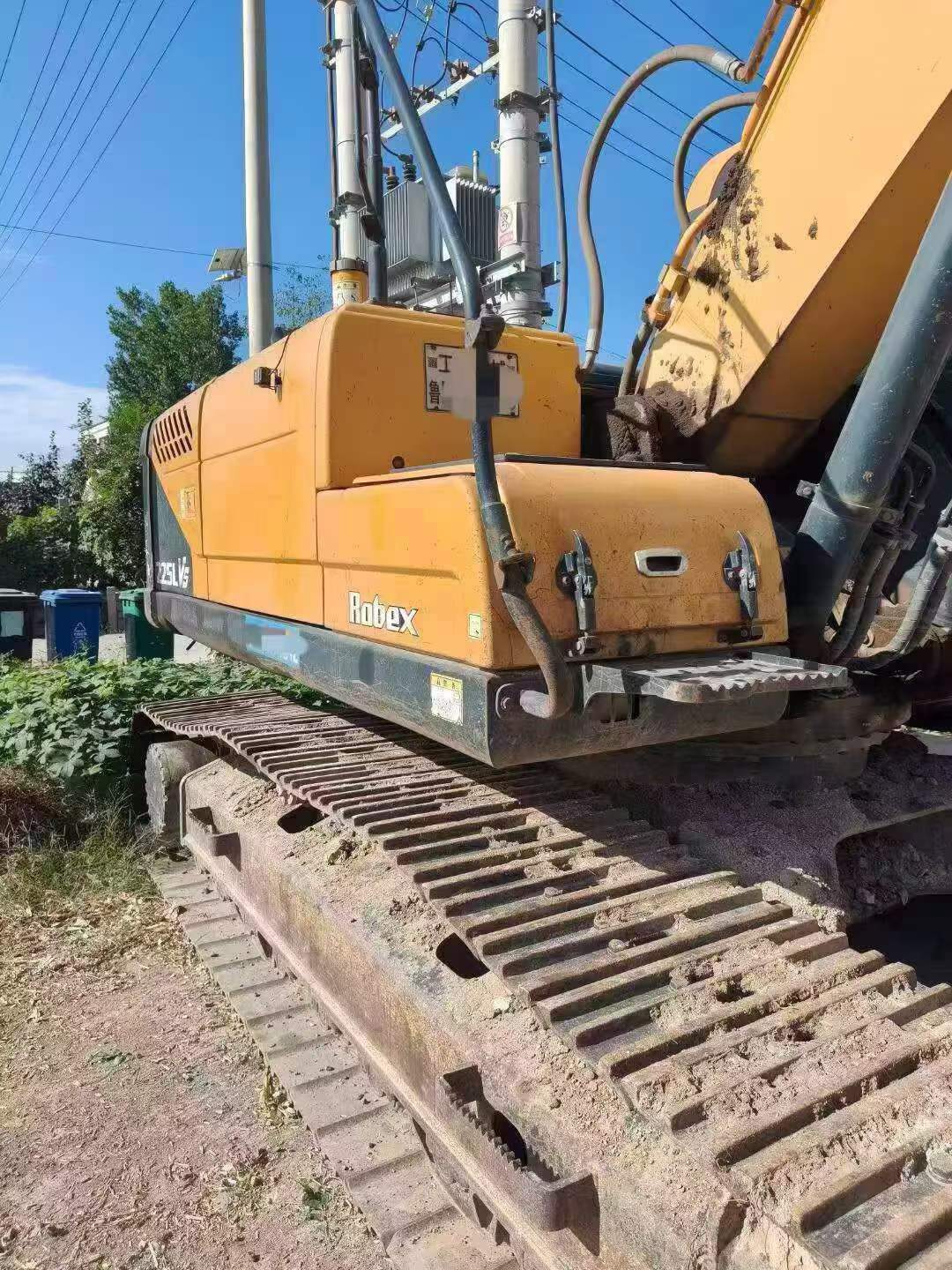 شراء حفارة Hyundai R225-7 مستعملة / 8