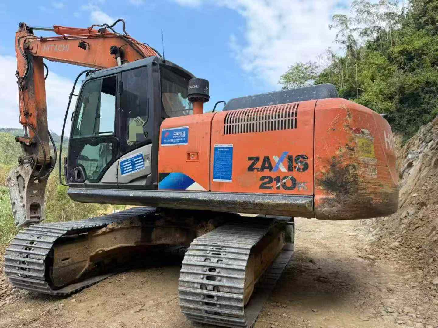 Buy Hitachi EX210 Used Excavator / 1