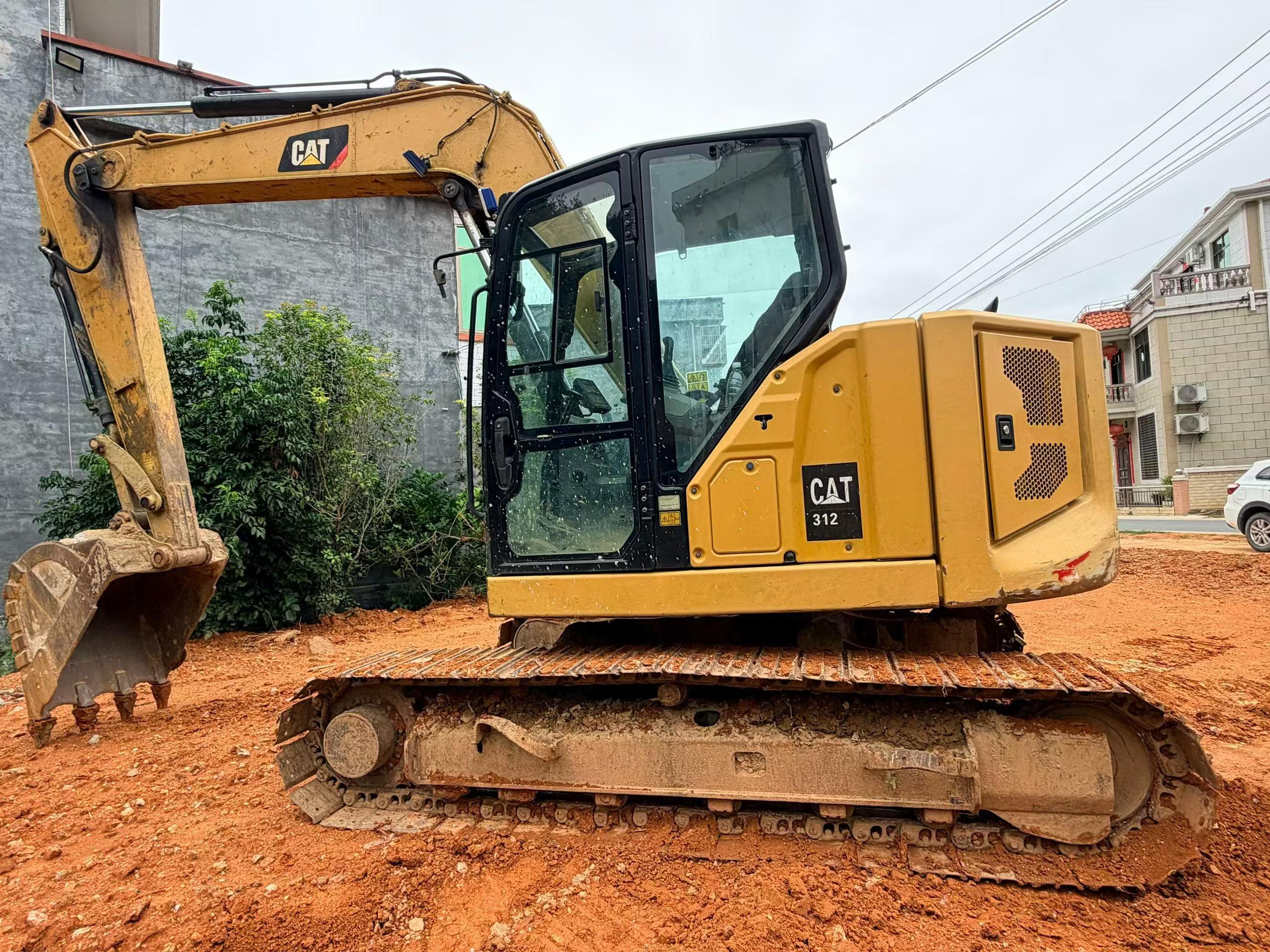 Compre Excavadora Caterpillar CAT310  Usada / 2