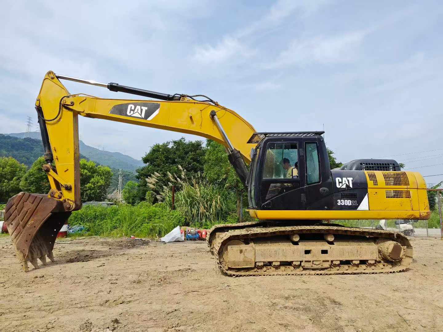 Buy Caterpillar 330B Used Excavator / 4
