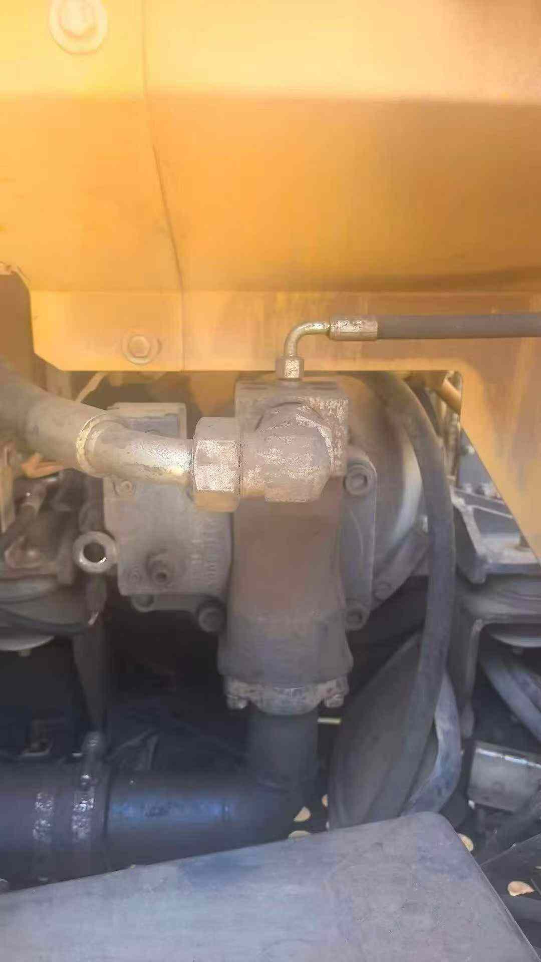 Buy XCMG XE75C Used Excavator / 1