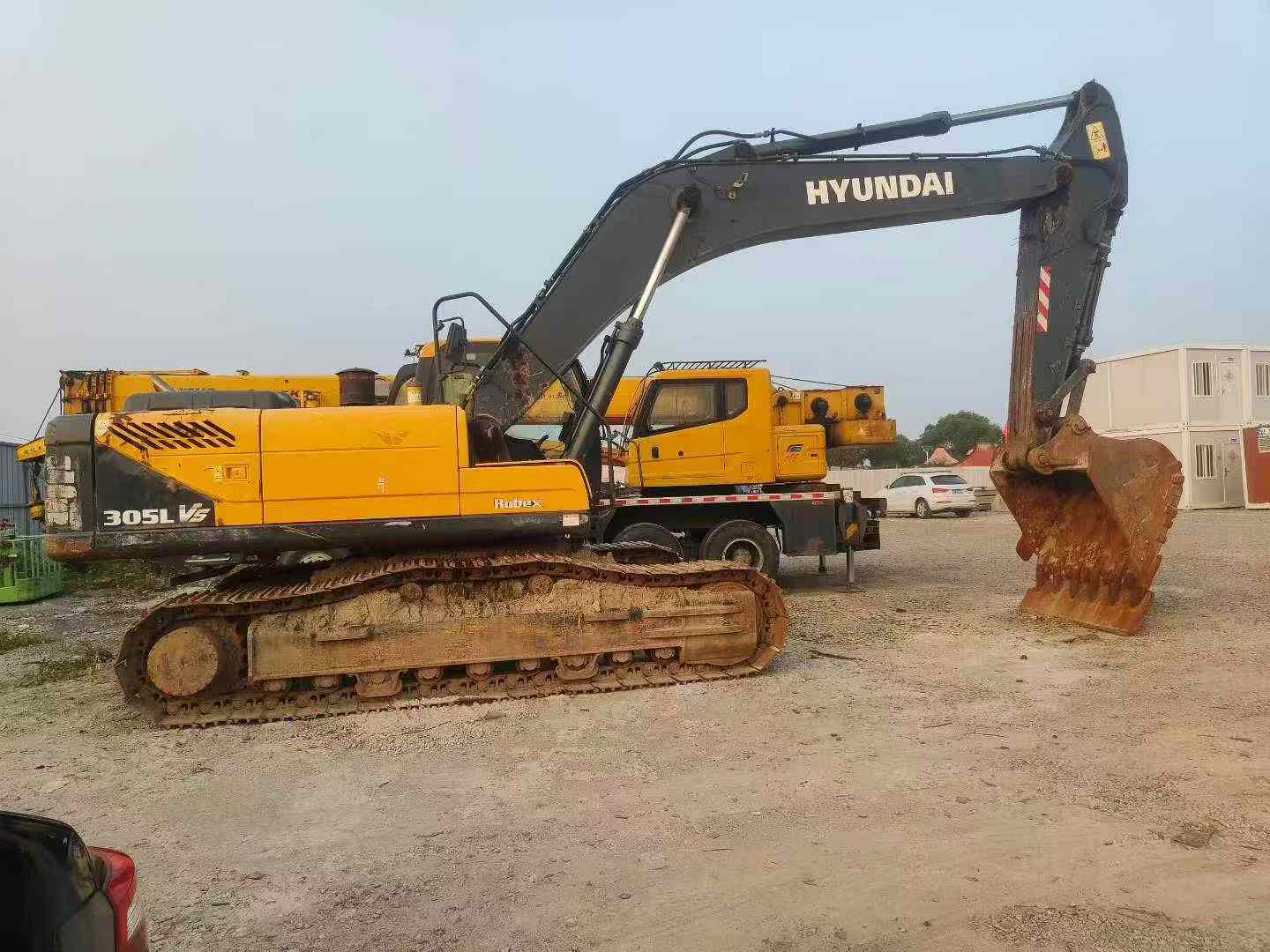 شراء حفارة Hyundai R305LVS مستعملة / 2