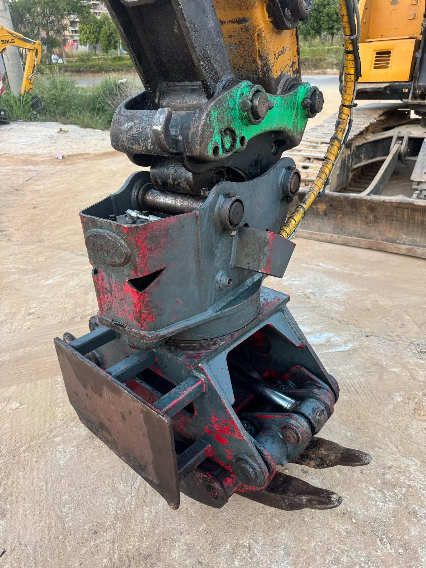 Compre Escavadeira Sany SY85 Usada / 6