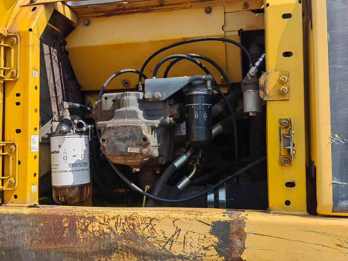 Купить Подержанный Экскаватор Komatsu PC220-8 / 7