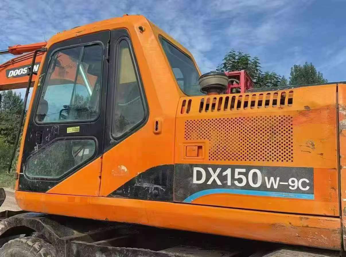 Compre Escavadeira Doosan DH150-7 Usada / 3 Compre Escavadeira Doosan DH150-7 Usada / 3