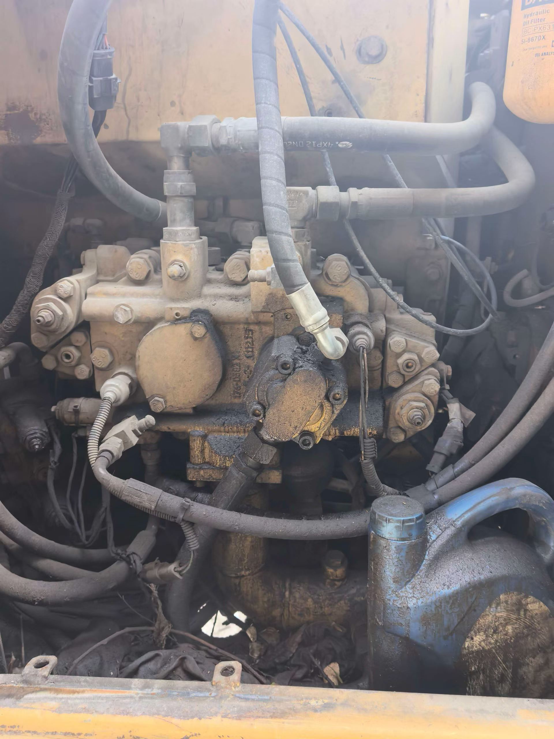 Compre Excavadora Caterpillar M315C Usada / 5