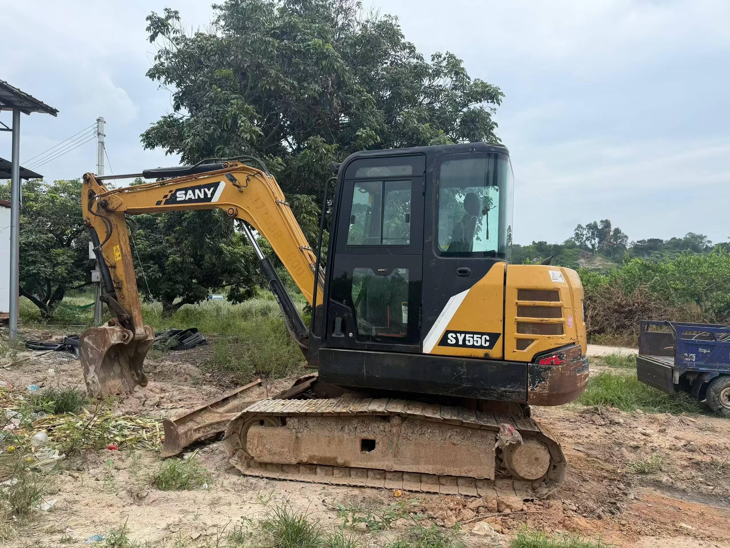 Buy Sany SY60 Used Excavator / 1