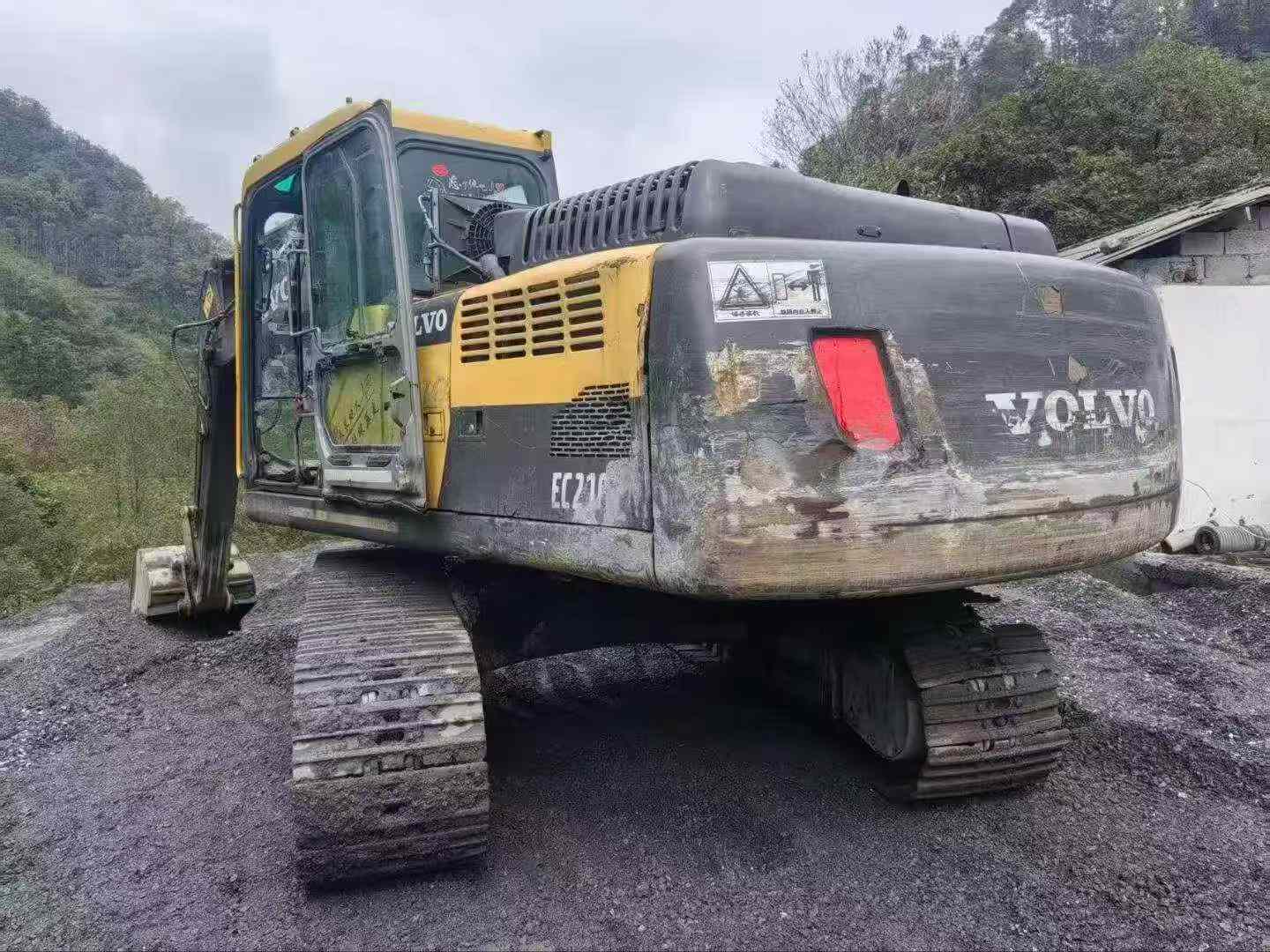 Buy Volvo EC210B Used Excavator / 1