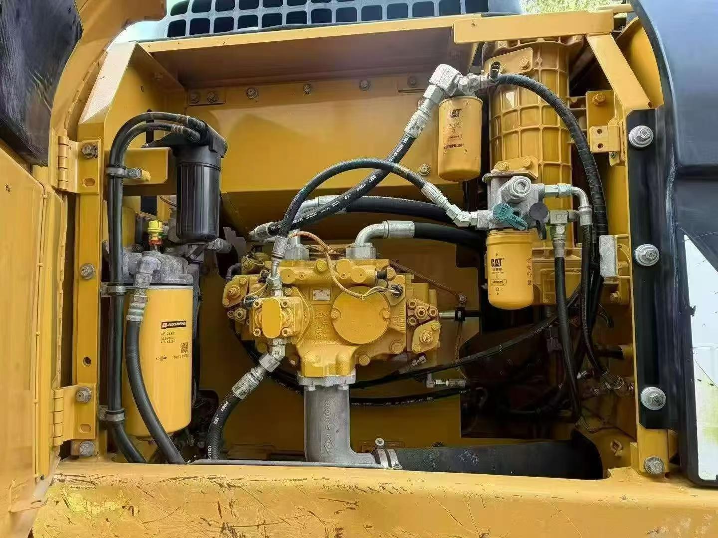 Buy Caterpillar 320D Used Excavator / 3 Buy Caterpillar 320D Used Excavator / 3