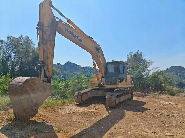 Buy Komatsu PC210-8 Used Excavator / 1