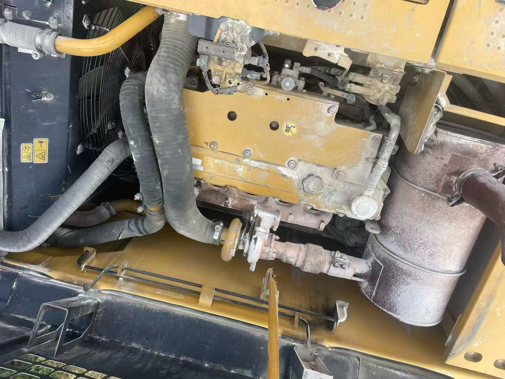 Compre Excavadora Caterpillar 320A Usada / 4
