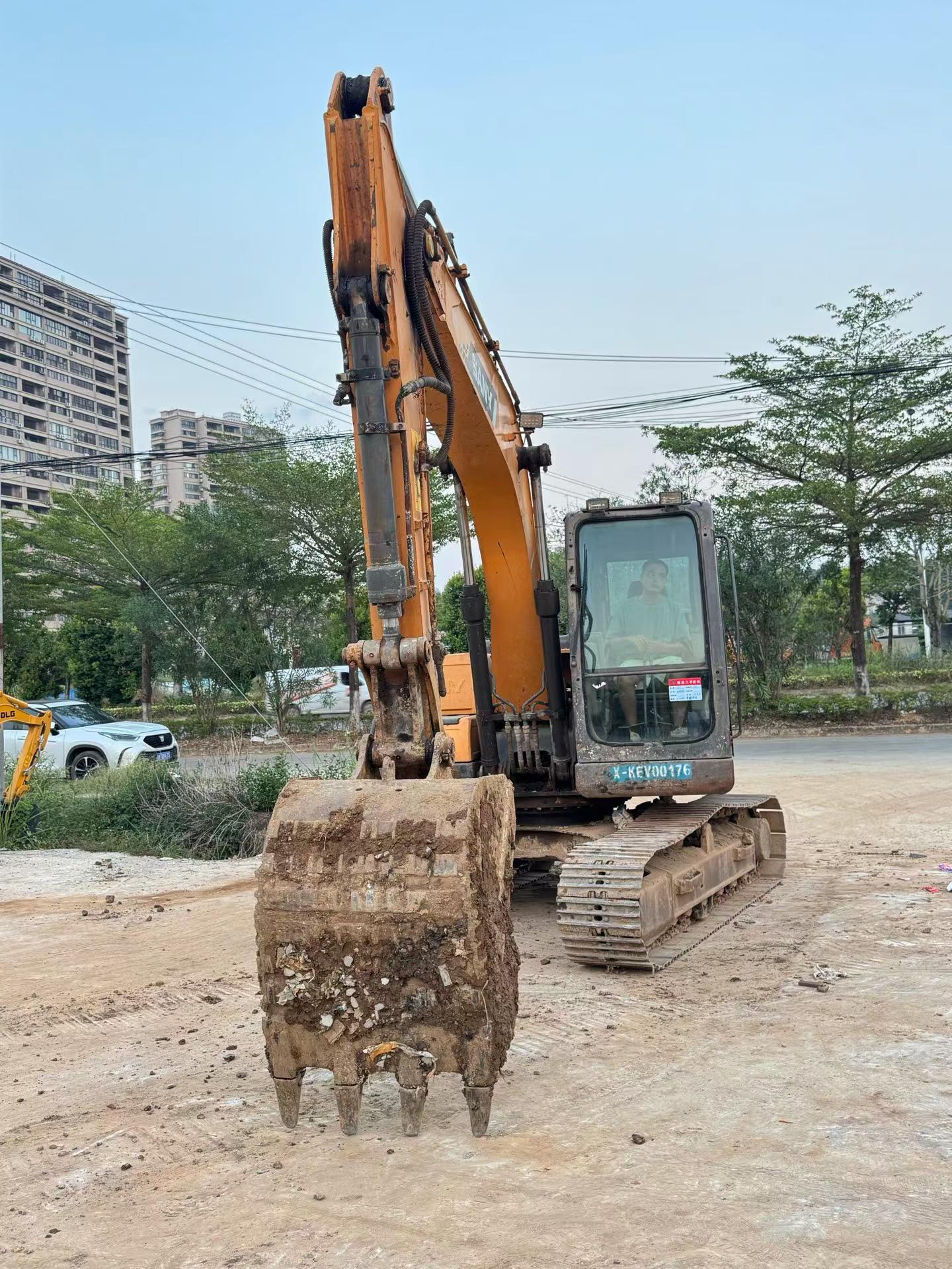 Buy Sany SY115C Used Excavator / 5 Buy Sany SY115C Used Excavator / 5
