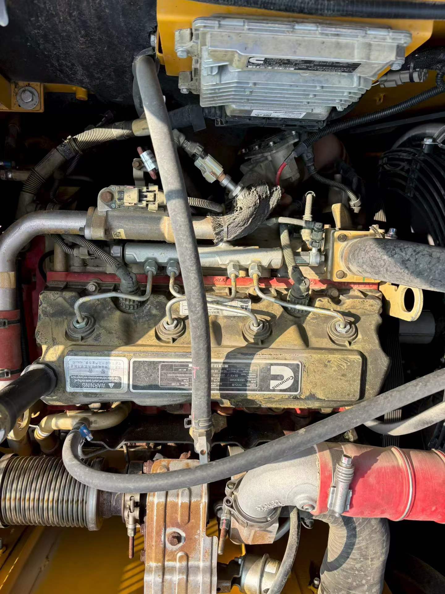 شراء حفارة XCMG XE135GA مستعملة / 6