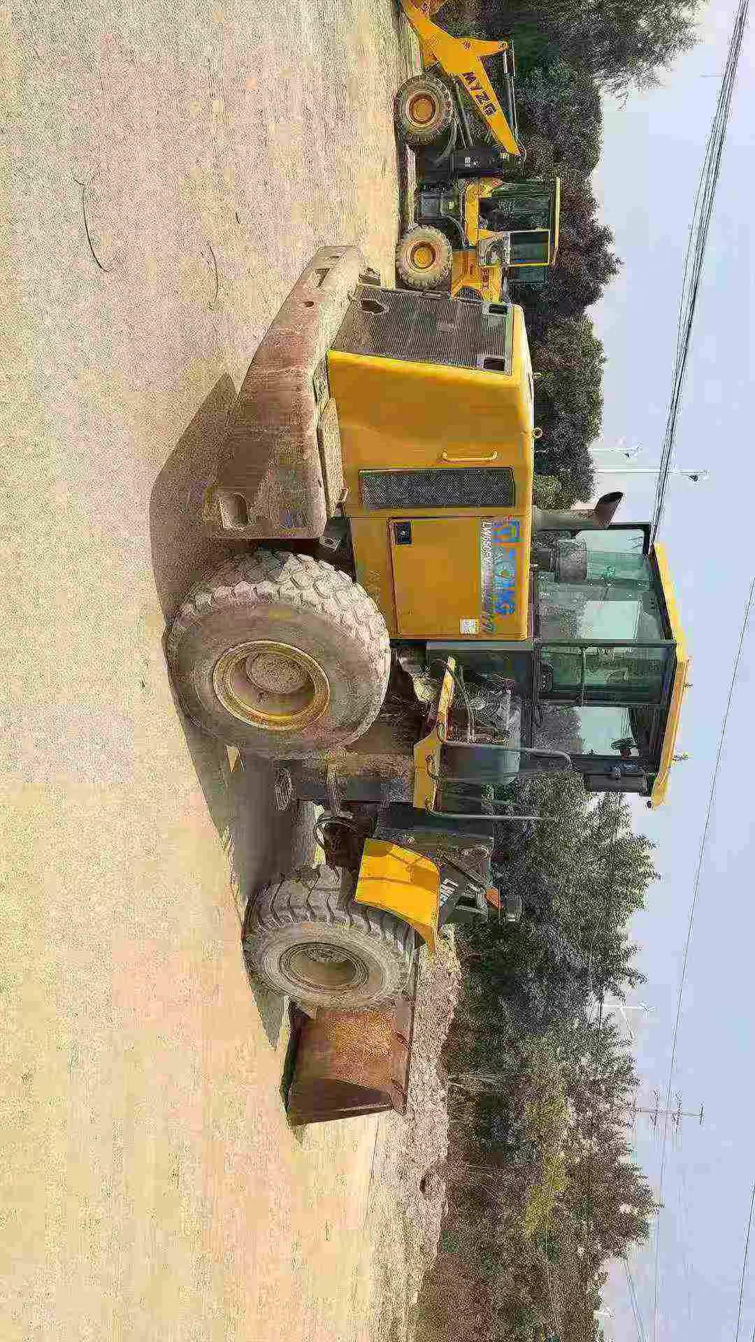 Buy XCMG LW550FV Used Loader / 4 Buy XCMG LW550FV Used Loader / 4