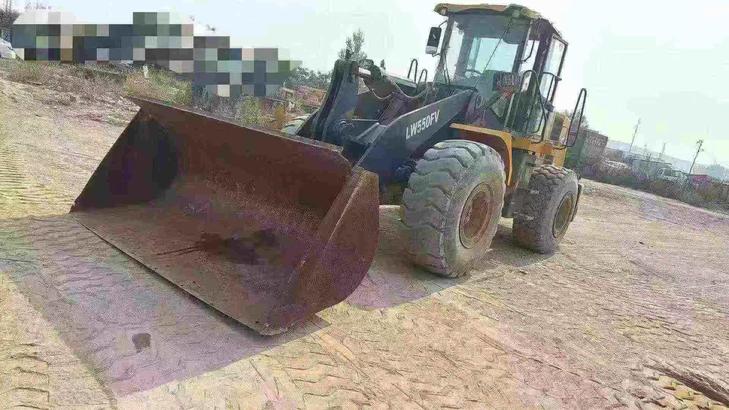 Buy XCMG LW550FV Used Loader / 1