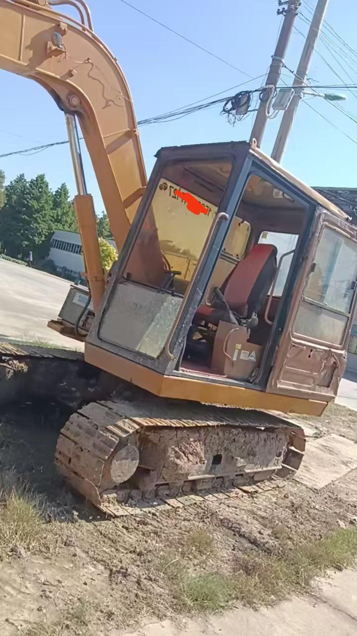 Buy Caterpillar E70B Used Excavator / 4 Buy Caterpillar E70B Used Excavator / 4