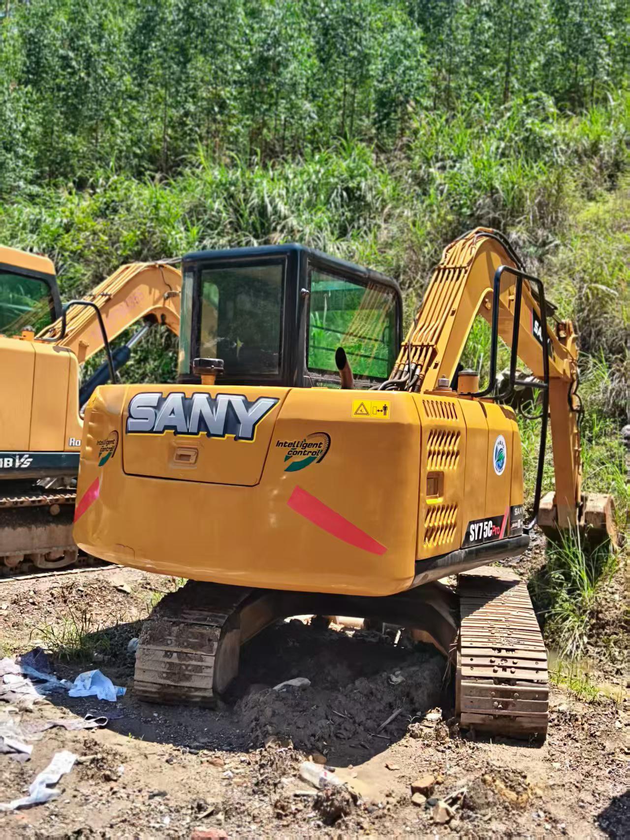 شراء Sany SY65C مستعمل حفارة