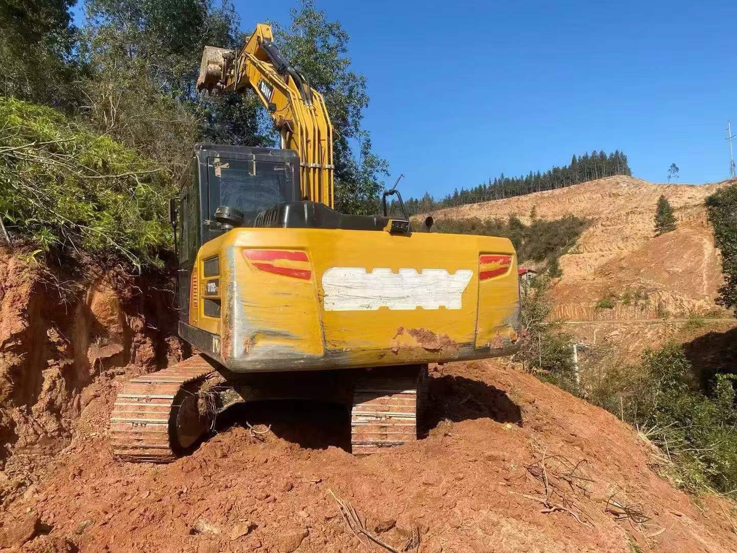 شراء حفارة Sany SY135C مستعملة / 6