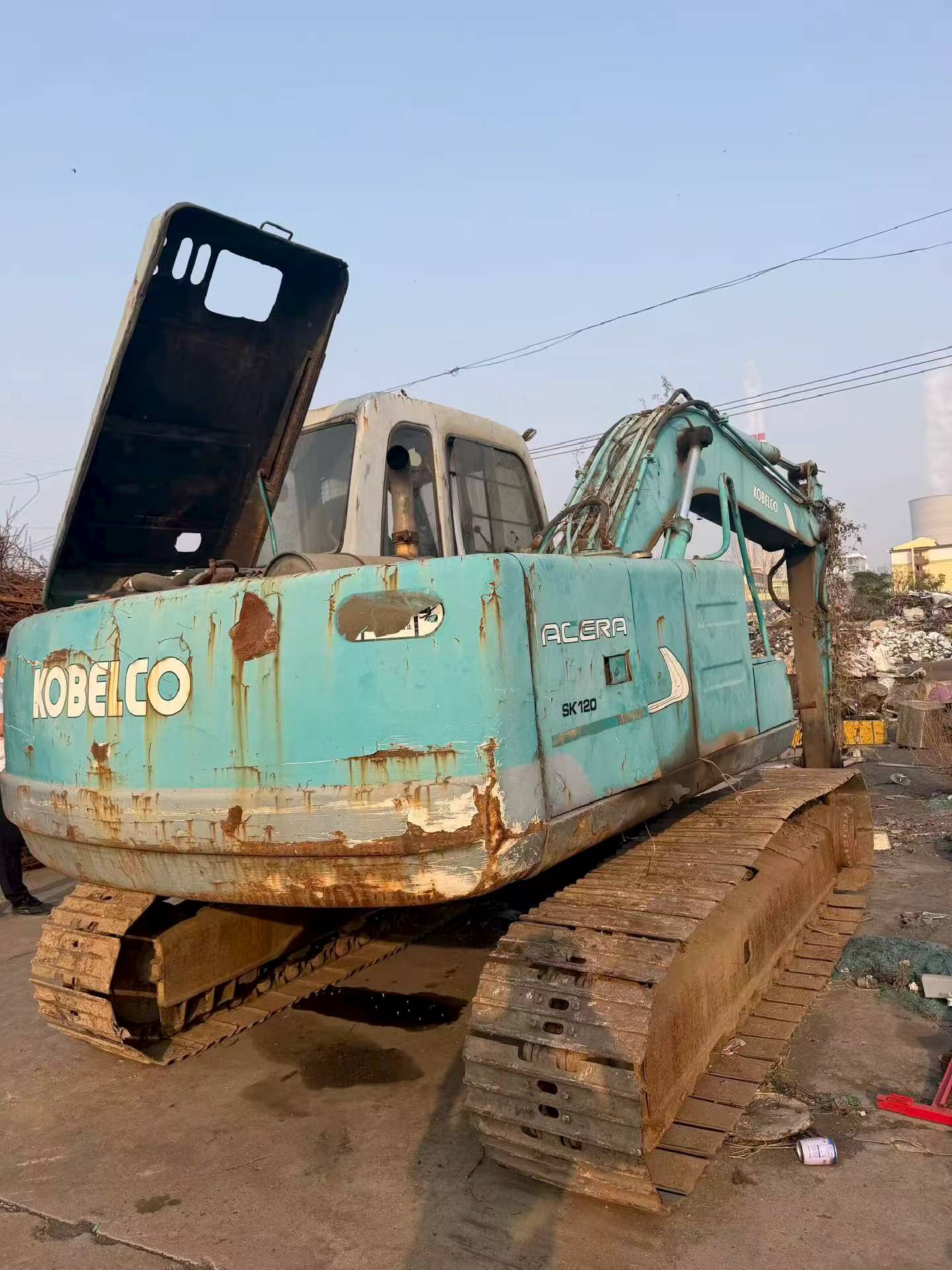 Купить Подержанный Экскаватор Kobelco SK120 / 2