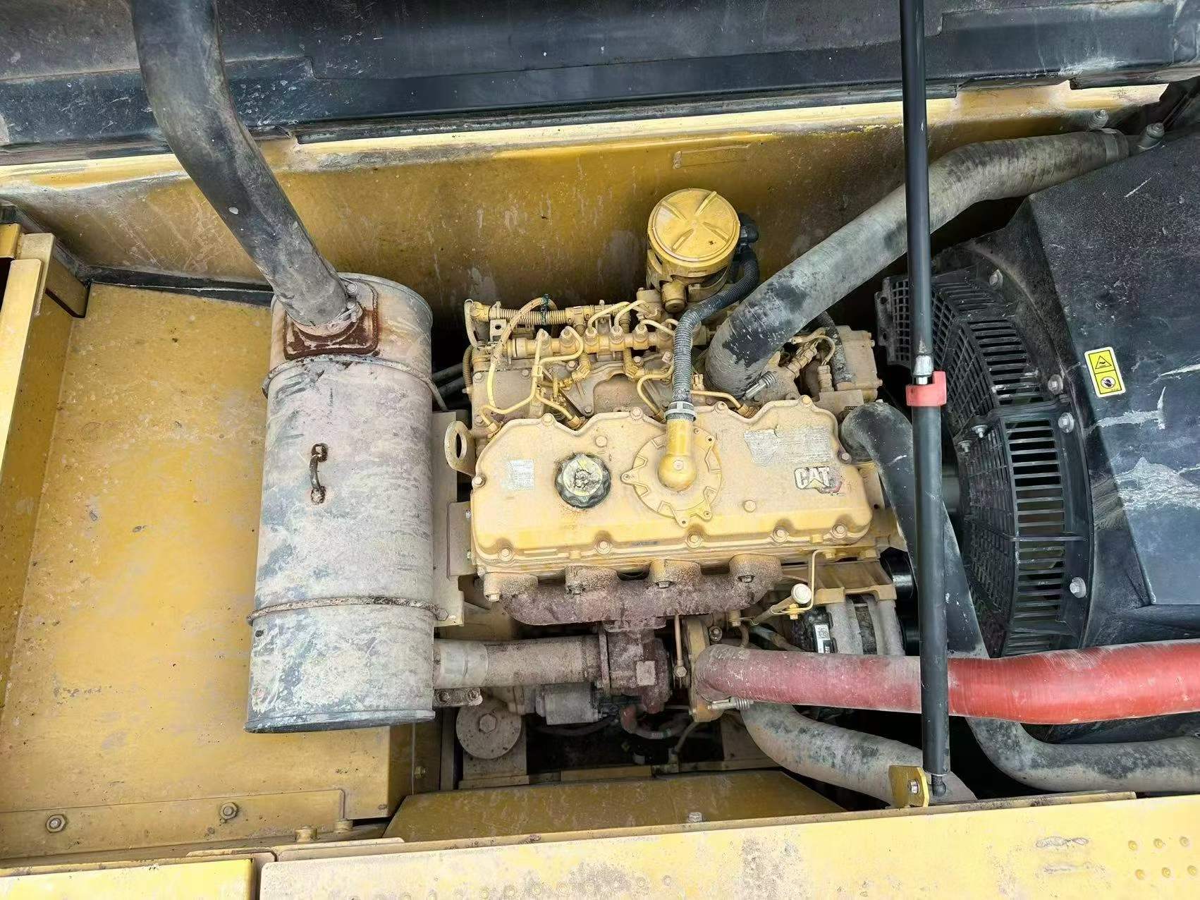 Compre Excavadora Caterpillar 320A Usada / 4