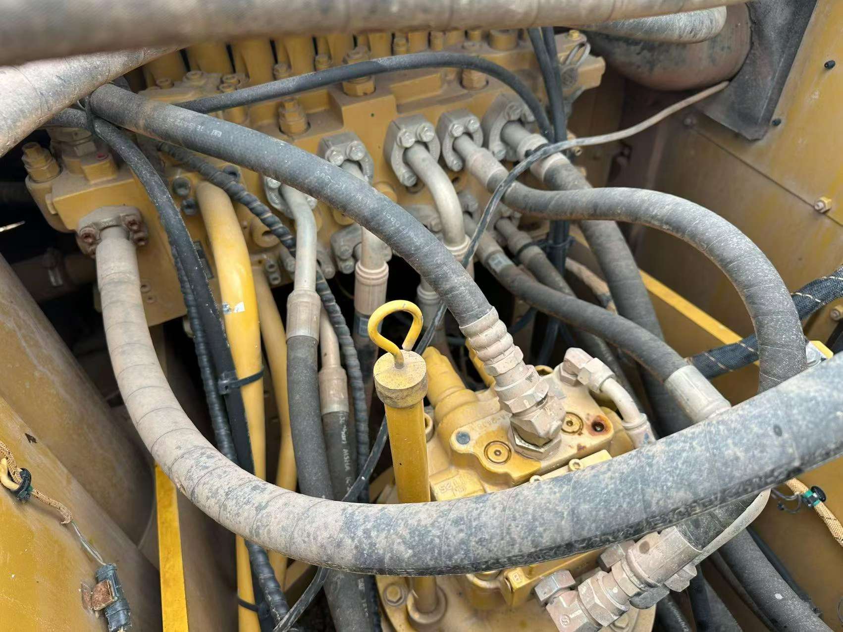Acheter Pelle Caterpillar 320A d'occasion / 6