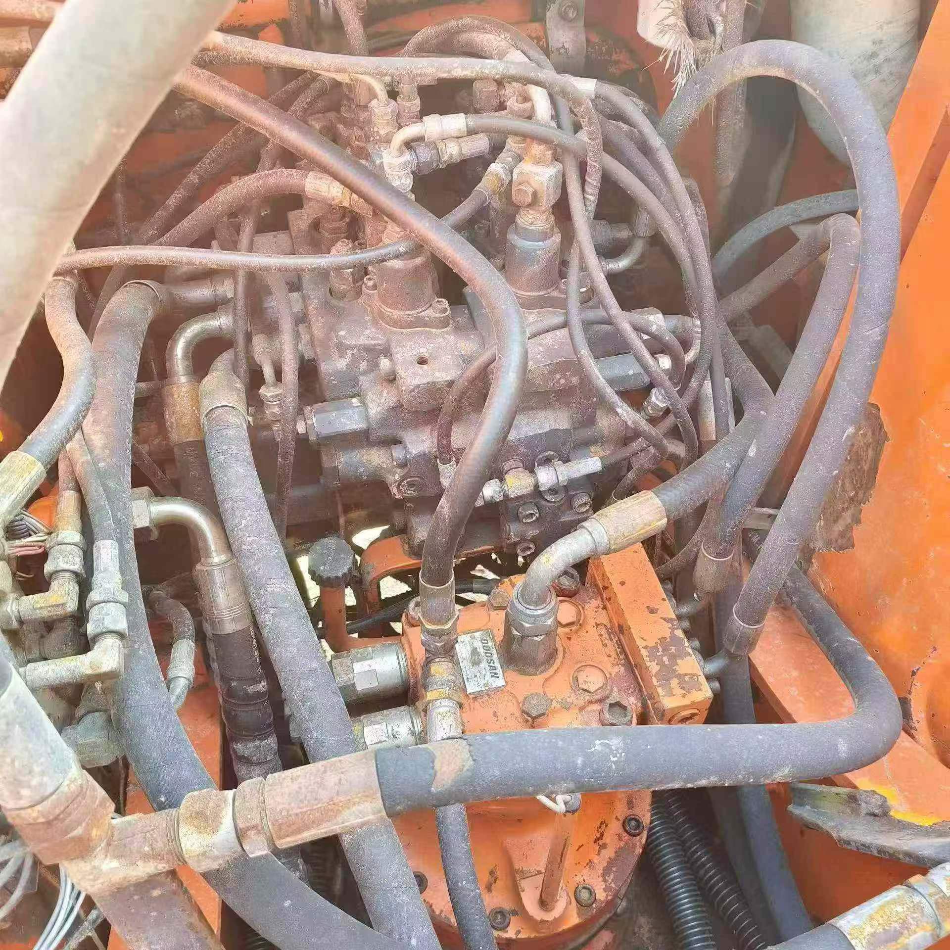 Купить Подержанный Экскаватор Doosan DH150-7 / 8