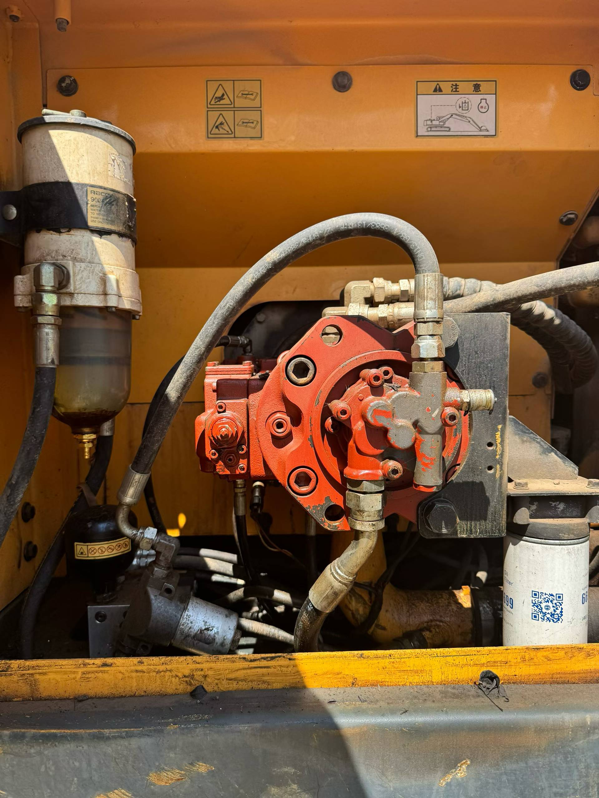 شراء حفارة Hyundai R215-7 مستعملة / 6