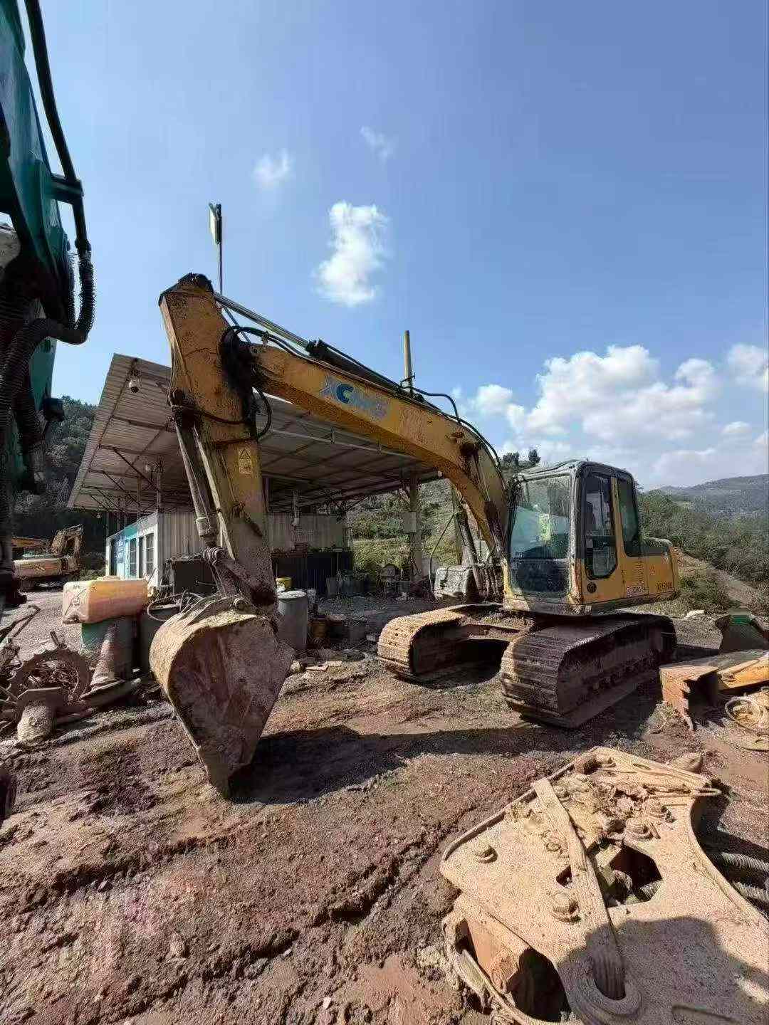 Buy XCMG XE150 Used Excavator / 1
