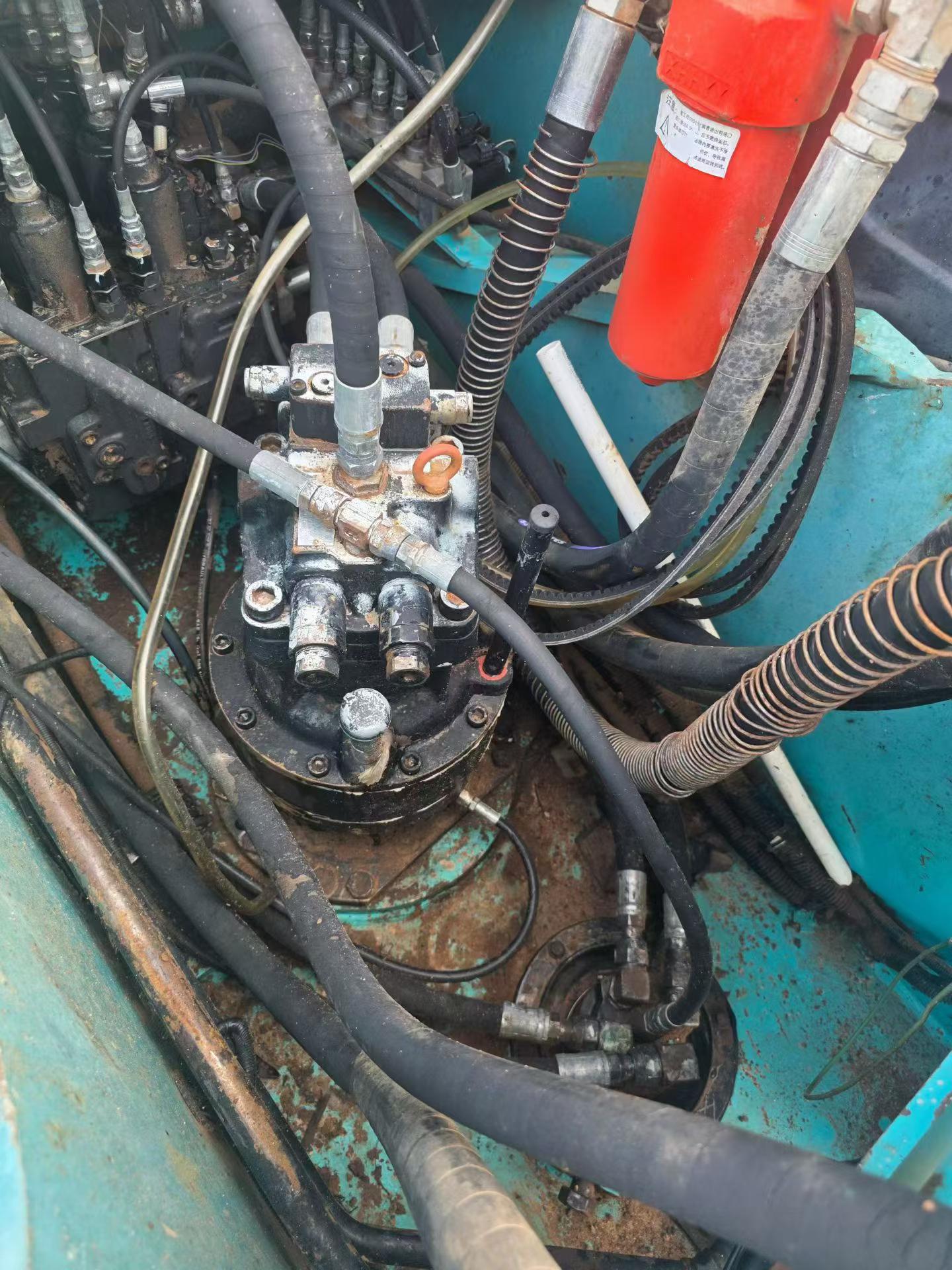 Купить Подержанный Экскаватор Kobelco SK210 / 5