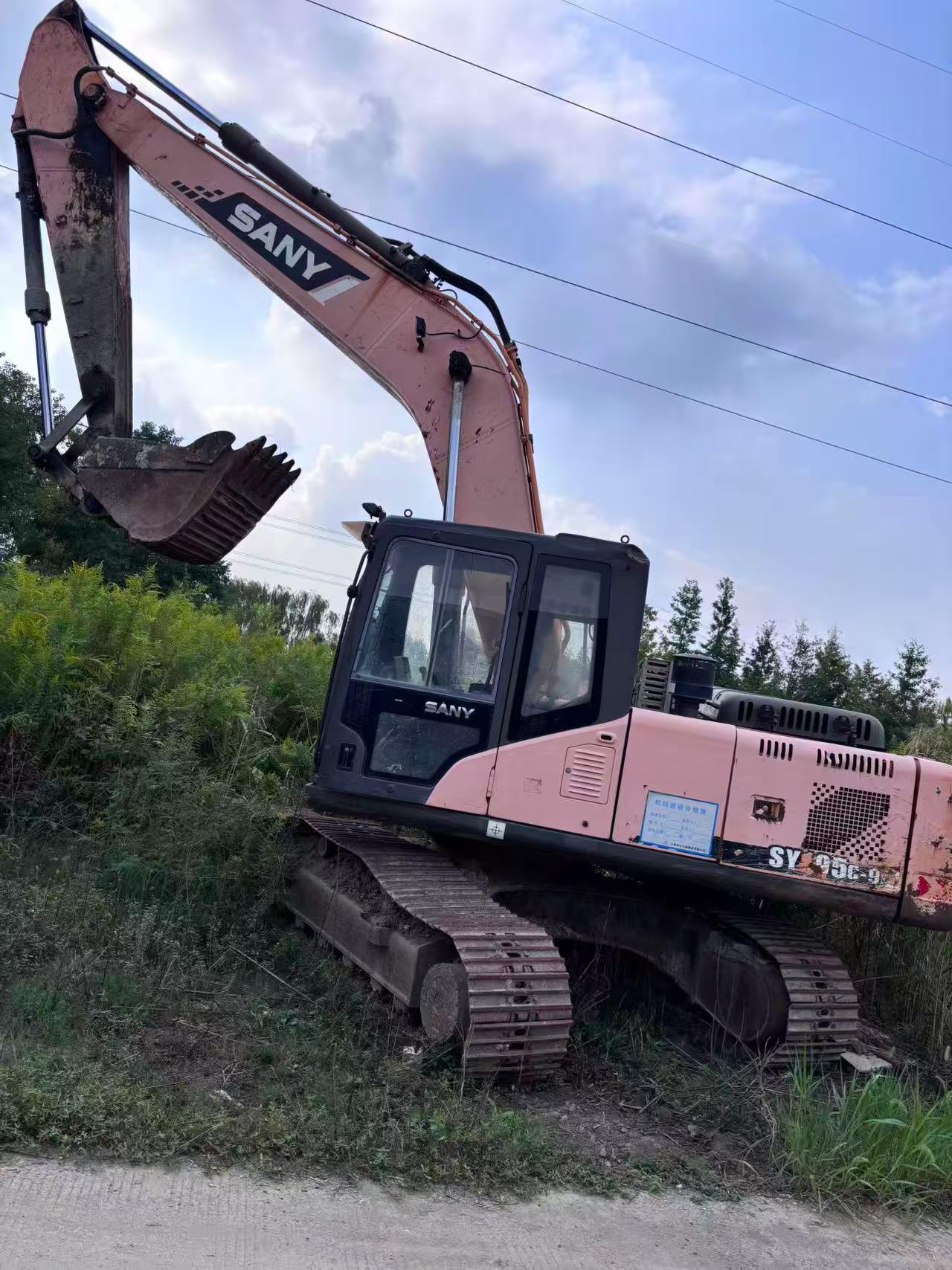 شراء حفارة Sany SY195C مستعملة / 3
