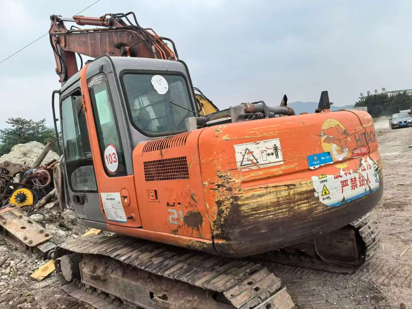 Compre Excavadora Hitachi EX120 Usada / 3