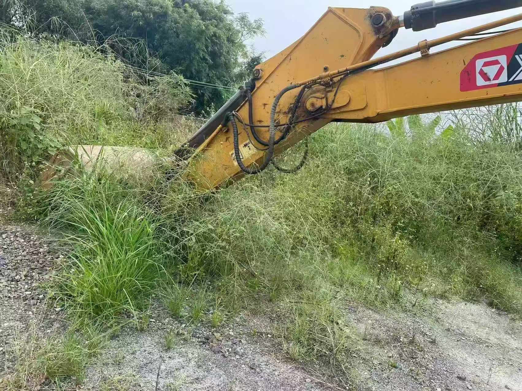Buy XCMG XE215DA Used Excavator / 3