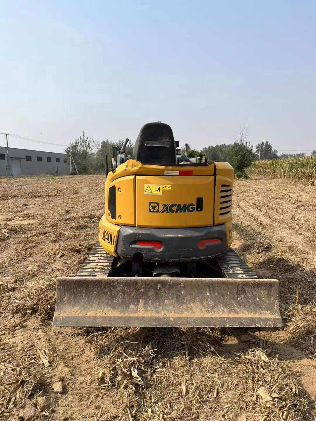 شراء حفارة XCMG XE35U مستعملة / 9