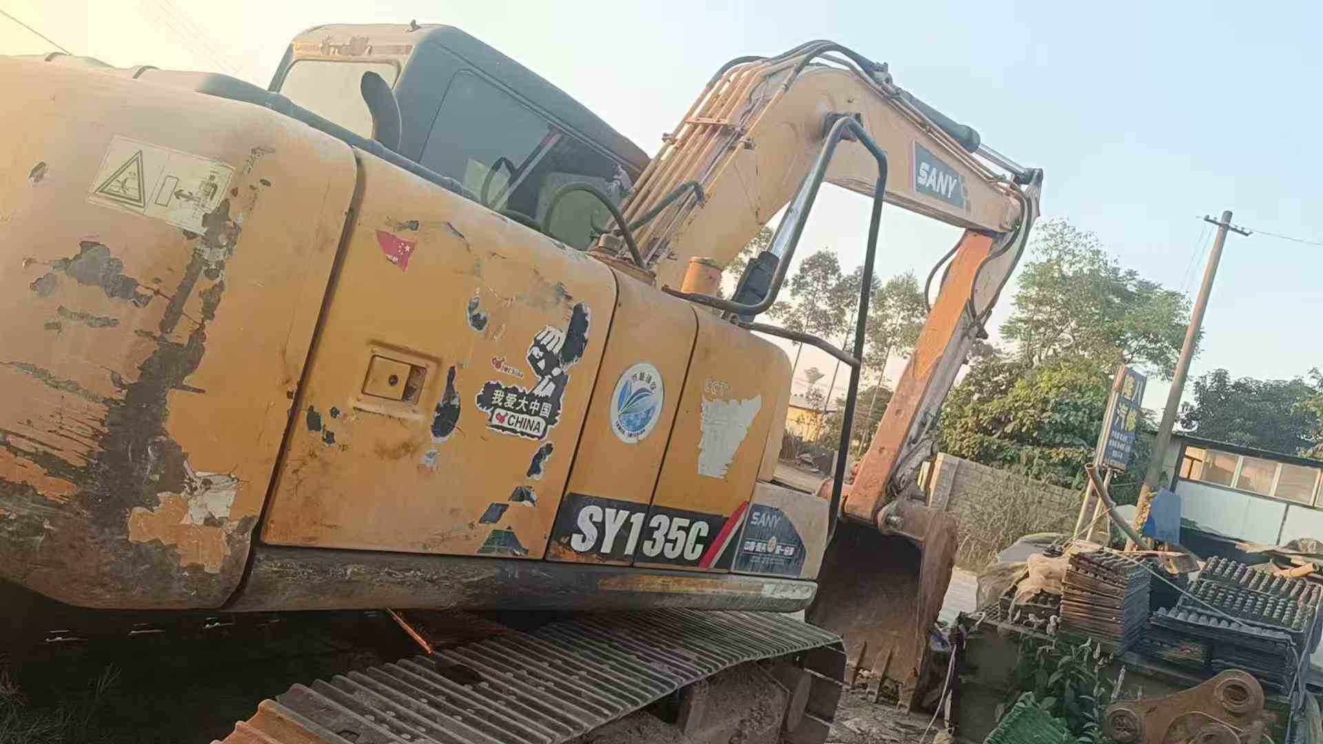 Buy Sany SY135 Used Excavator / 2 Buy Sany SY135 Used Excavator / 2