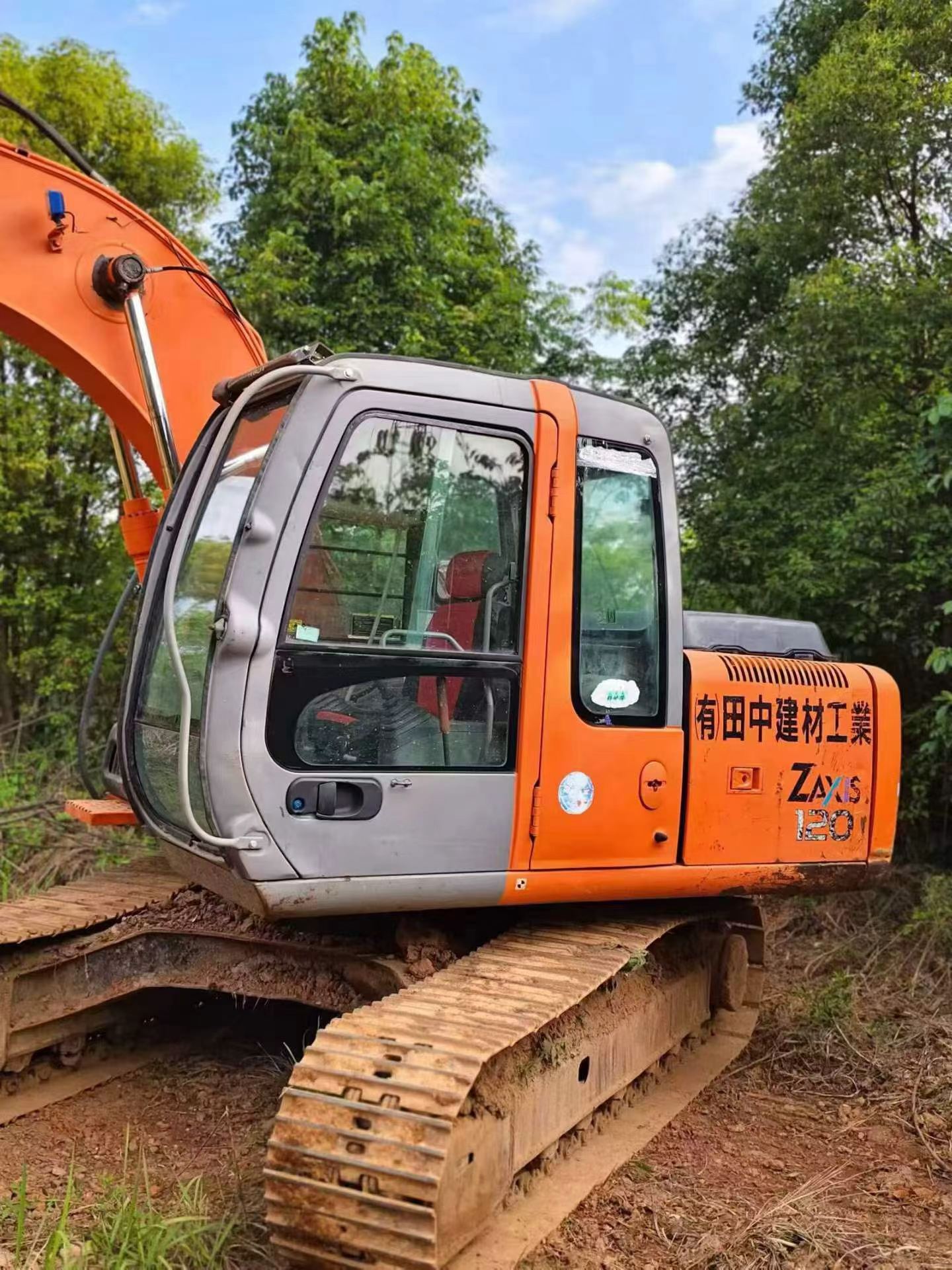 Buy Hitachi EX120-6 Used Excavator / 1