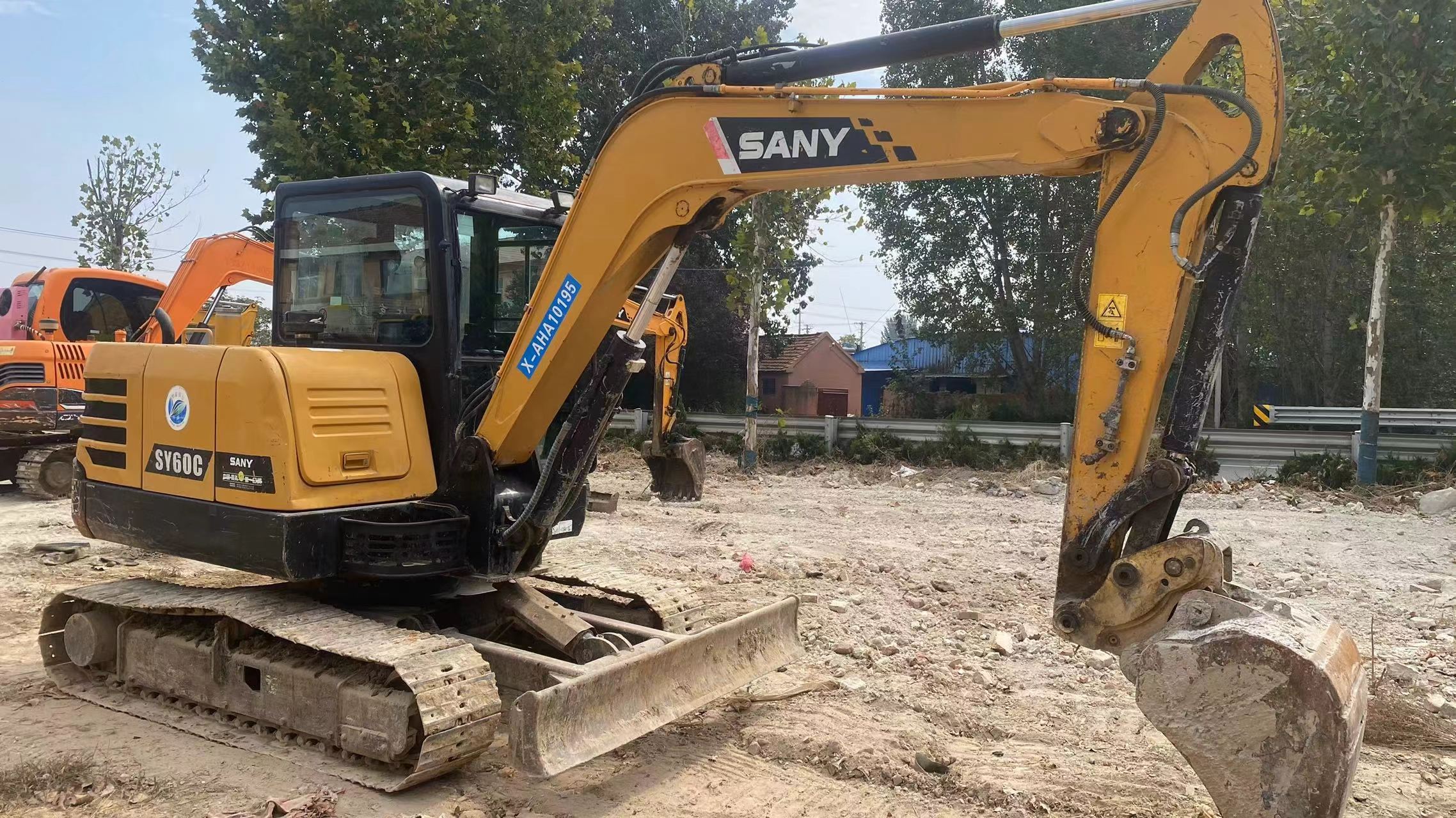 Buy Sany SY55 Used Excavator / 3 Buy Sany SY55 Used Excavator / 3