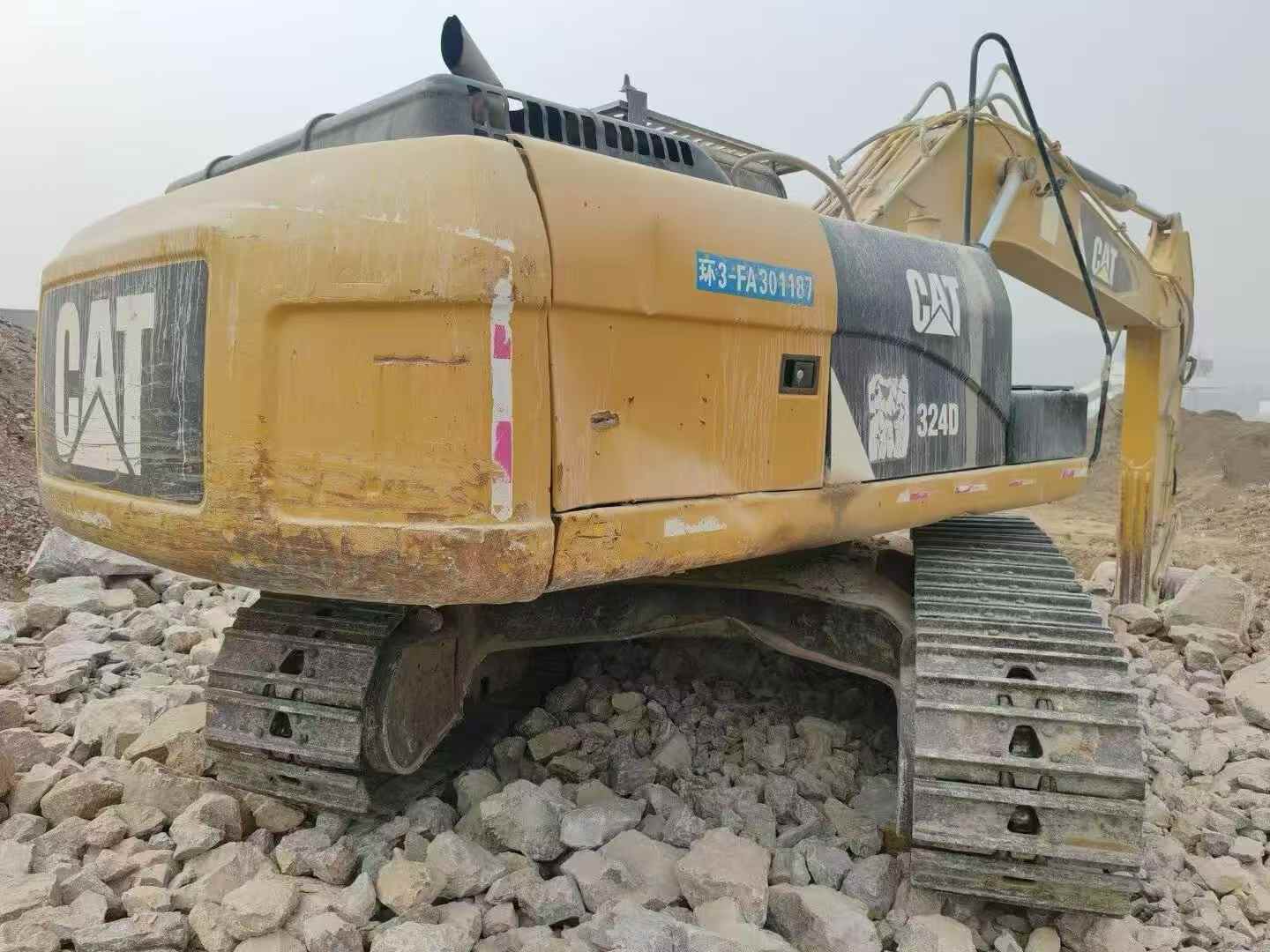 شراء Caterpillar 324D مستعمل حفارة