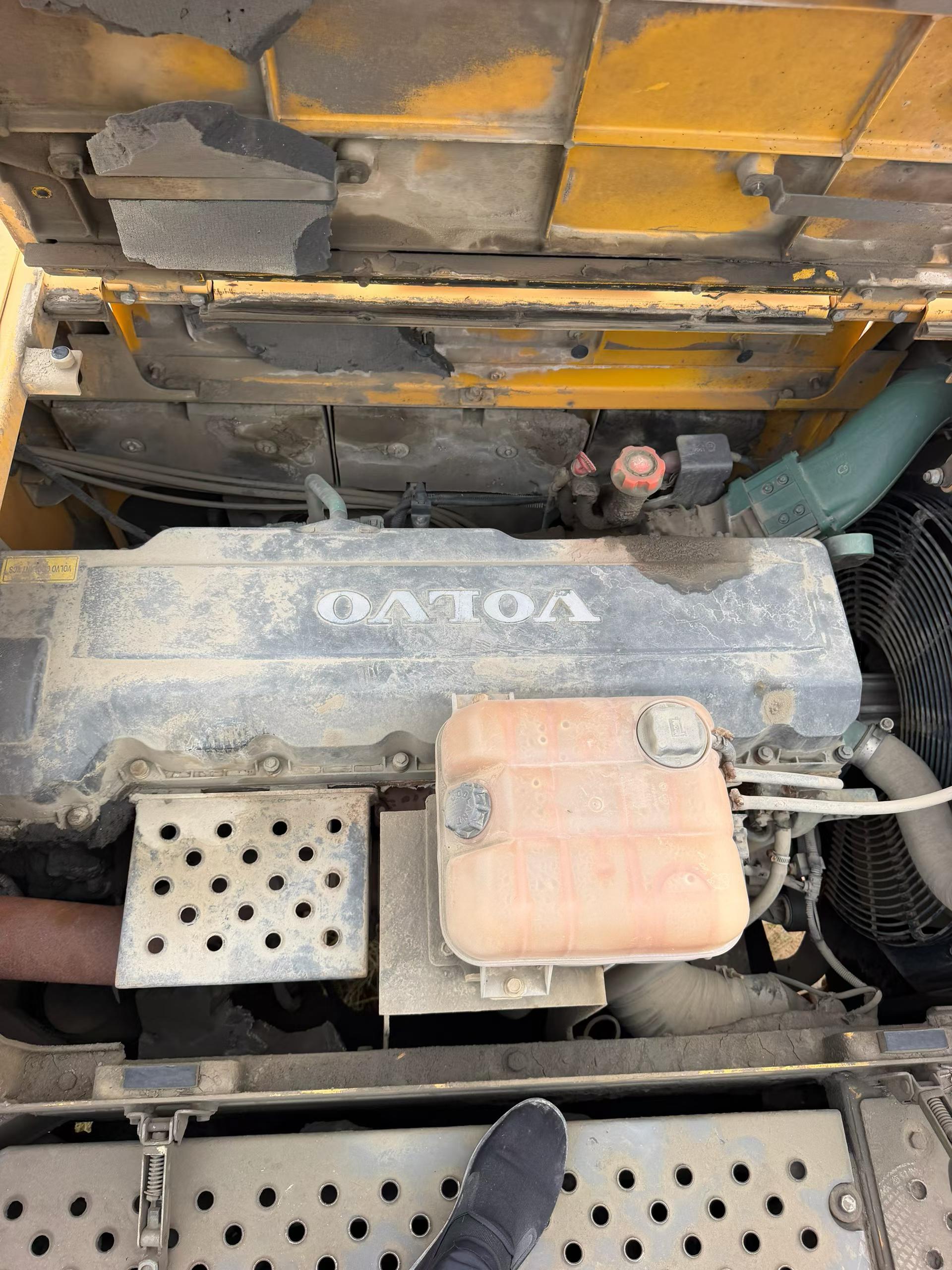 Compre Excavadora Volvo EC480D Usada / 6