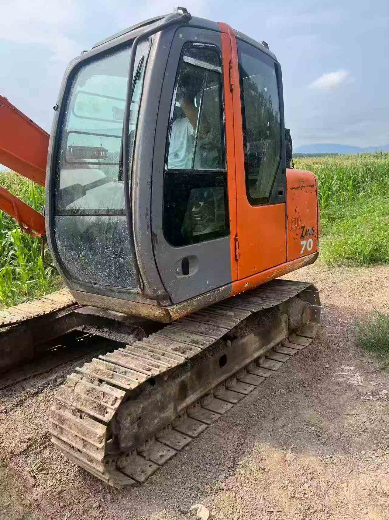 شراء Hitachi ZX70-6 مستعمل حفارة