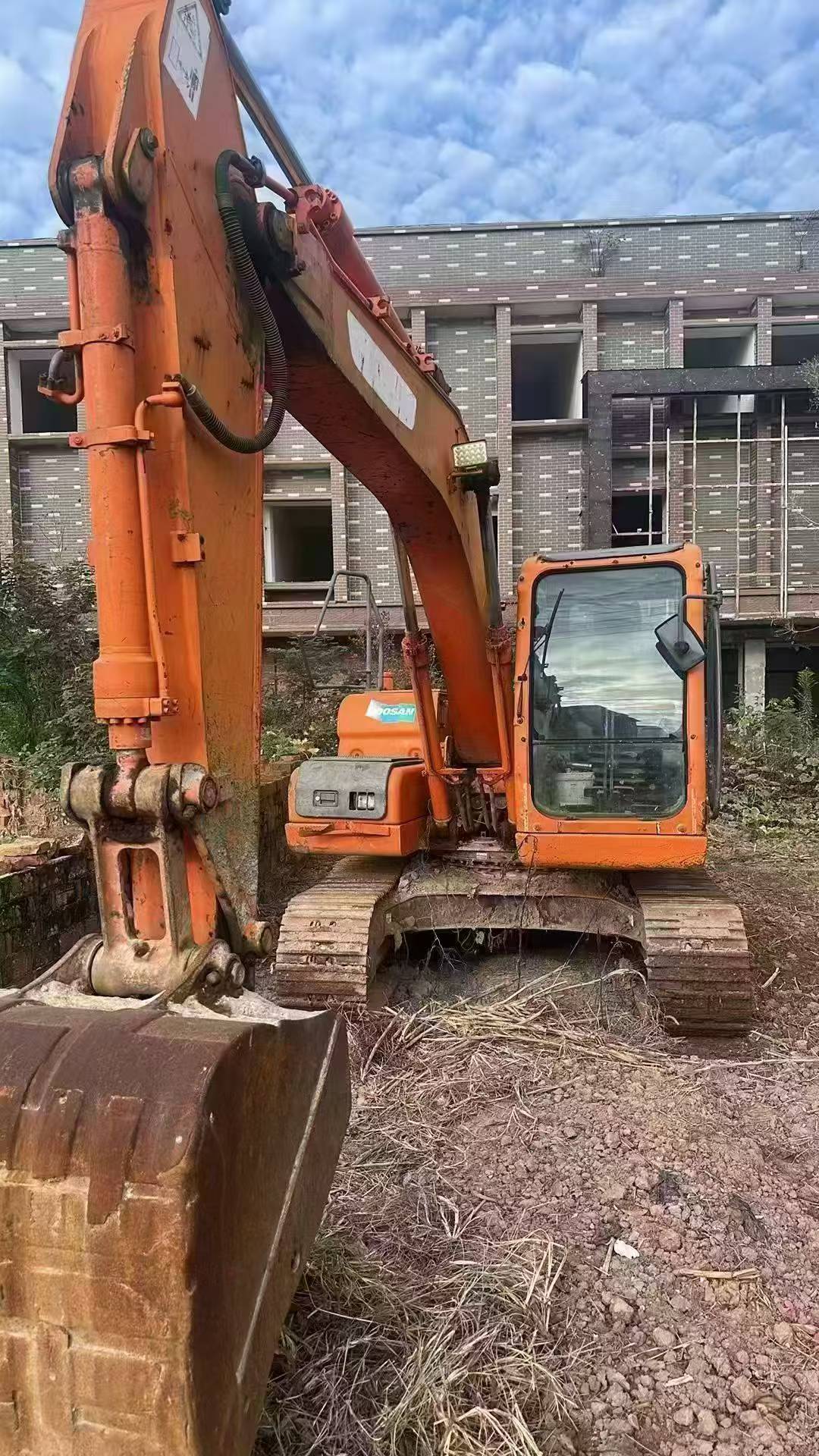 Buy Doosan DX120 Used Excavator / 2 Buy Doosan DX120 Used Excavator / 2