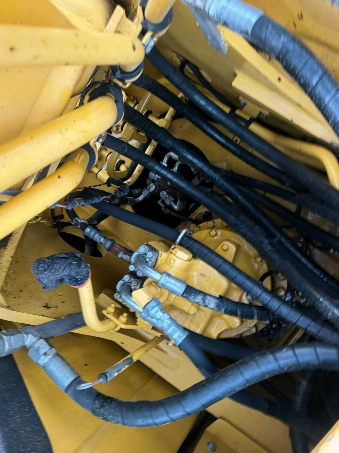 Compre Excavadora Komatsu PC220-8 Usada / 4
