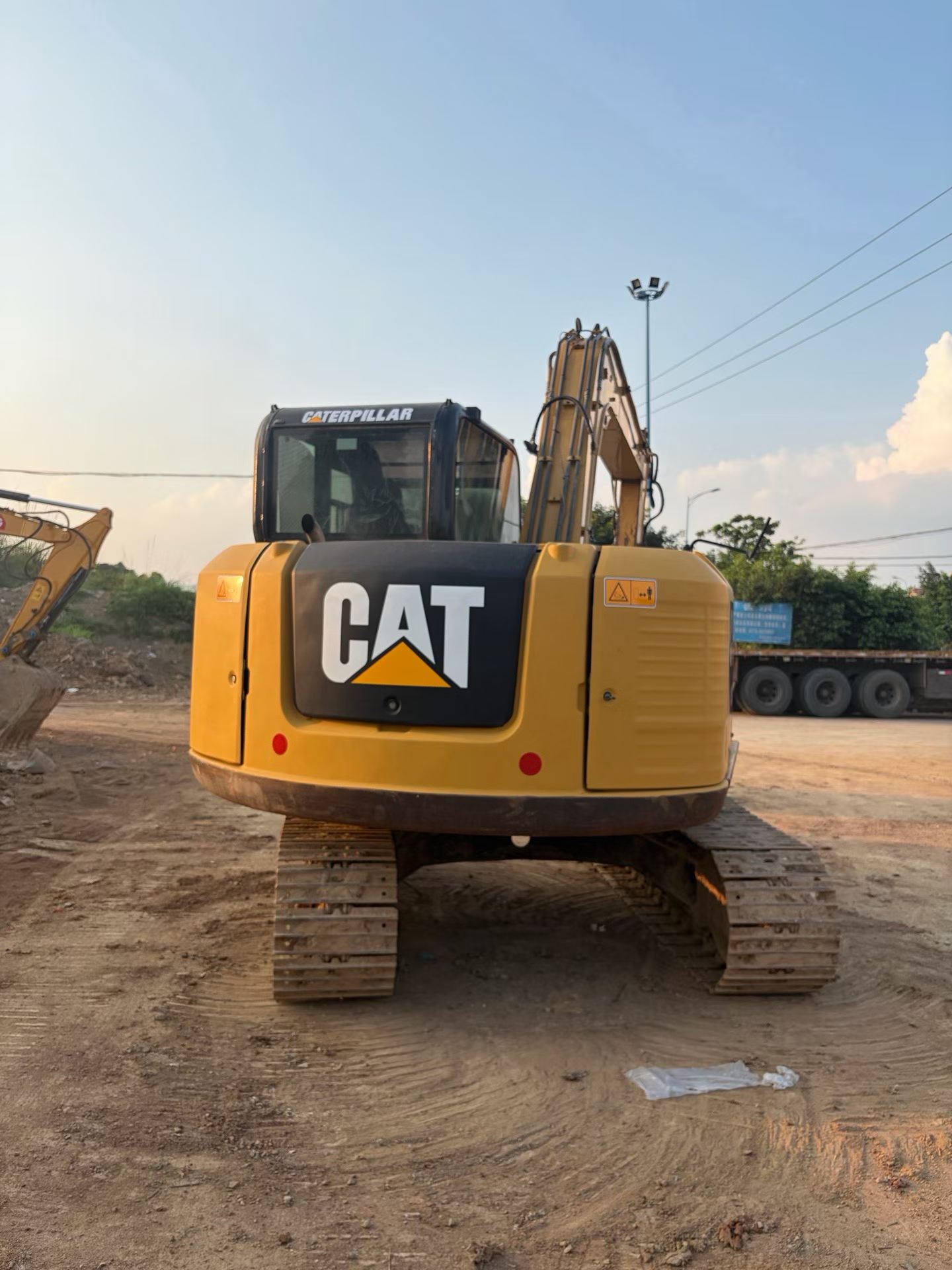 Buy Caterpillar 307B Used Excavator / 2 Buy Caterpillar 307B Used Excavator / 2